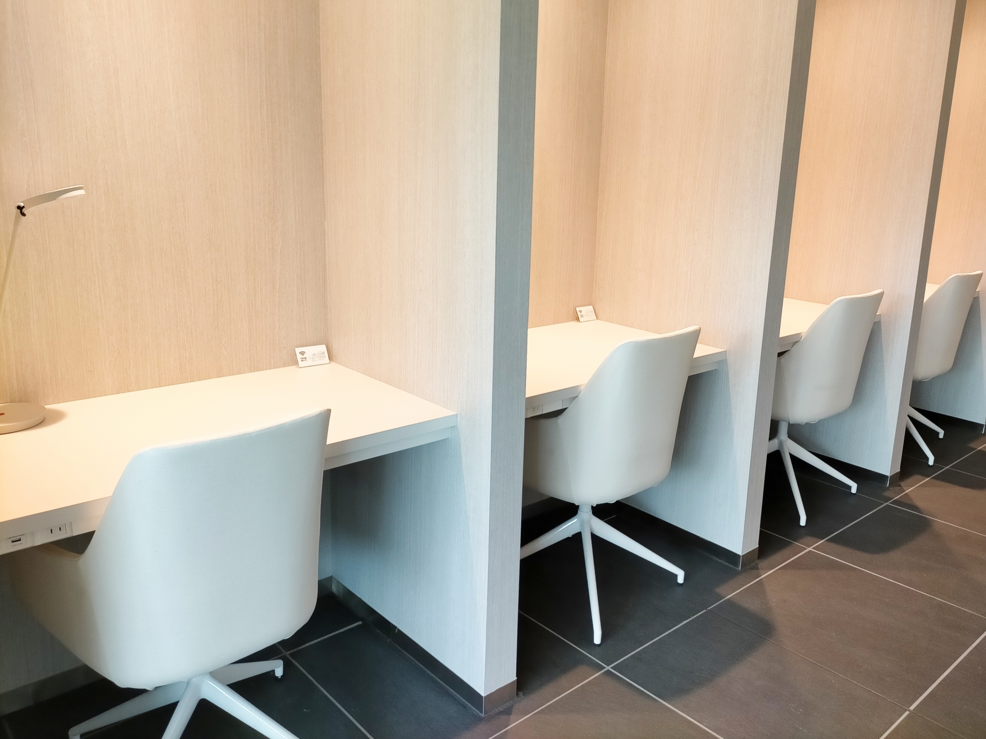 コワーキングスペースのメリット・デメリットは？