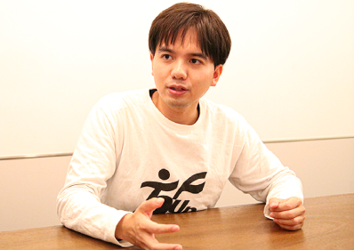 西岡貴史氏