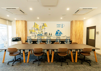 品川区立西大井創業支援センターのコワーキングスペースの内観