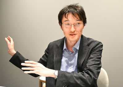 庄山直芳氏